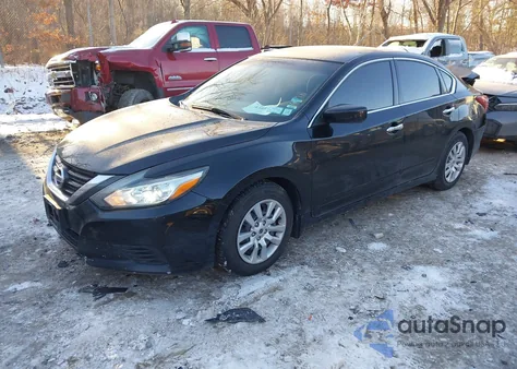 2018 Nissan Altima 2.5 S z USA, uszkodzony, nr VIN 1N4AL3AP5JC276883